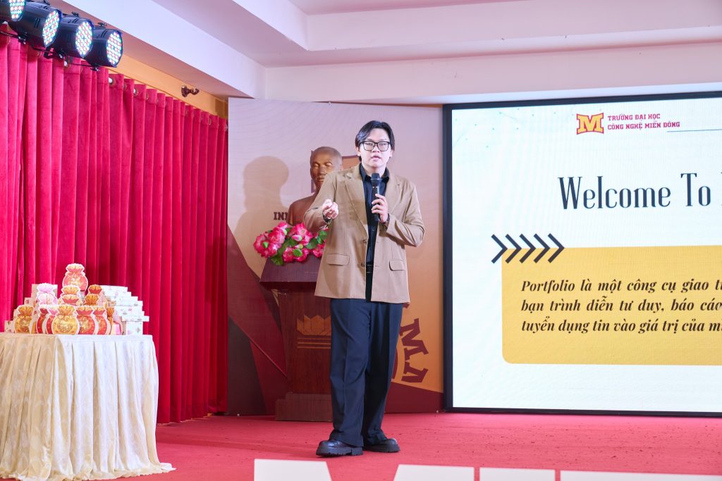 Xây dựng Portfolio chuyên nghiệp thời AI – MIT Uni. tổ chức workshop chuyên sâu cho sinh viên năm 2025