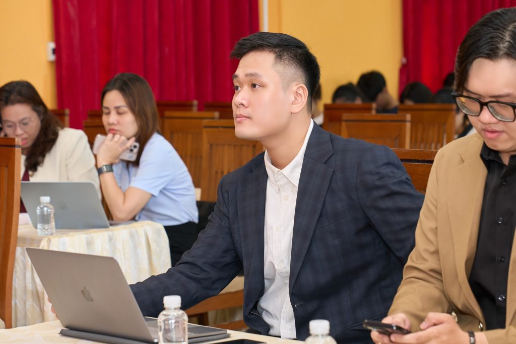 Xây dựng Portfolio chuyên nghiệp thời AI – MIT Uni. tổ chức workshop chuyên sâu cho sinh viên năm 2025