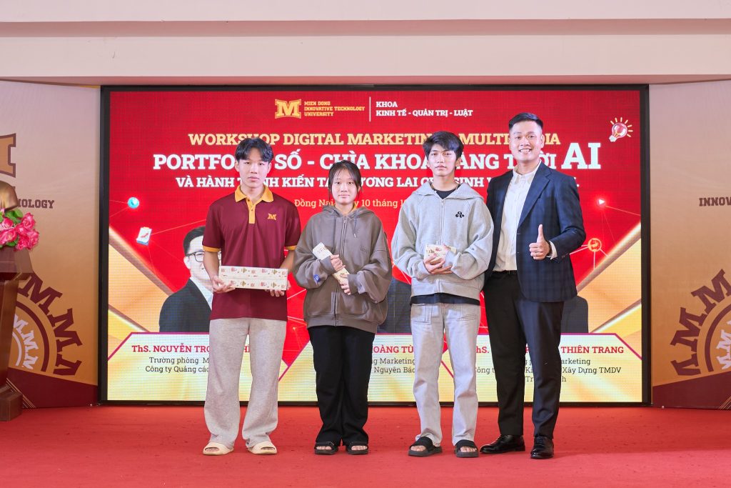 Xây dựng Portfolio chuyên nghiệp thời AI – MIT Uni. tổ chức workshop chuyên sâu cho sinh viên năm 2025