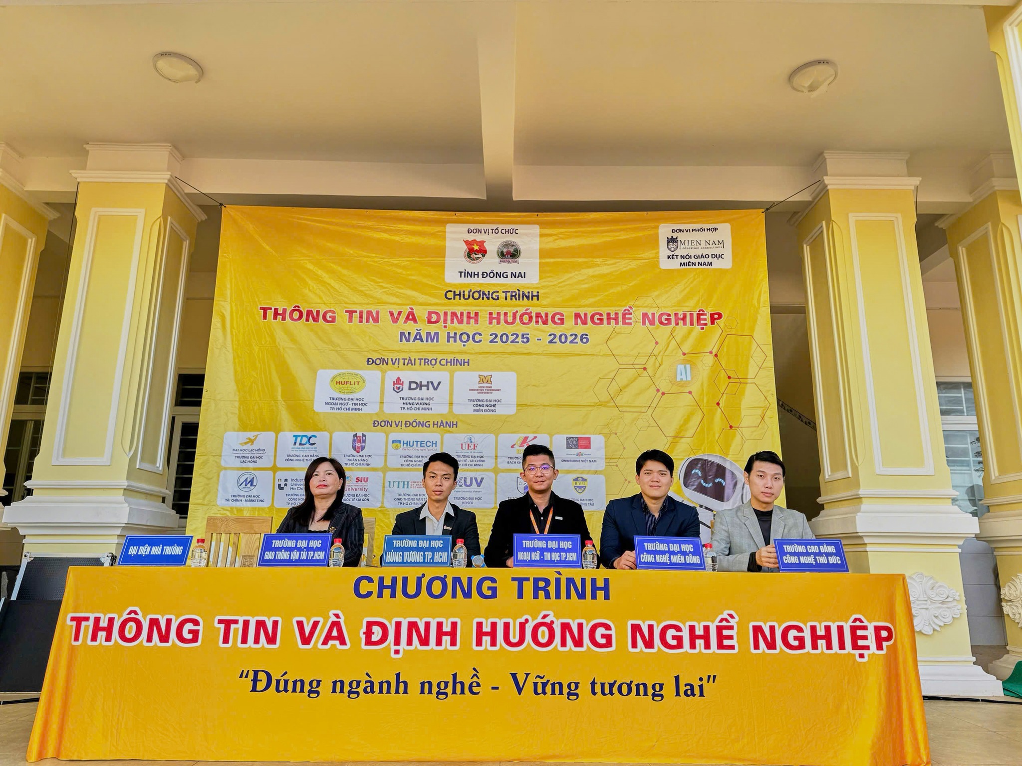 Xu hướng chọn ngành của học sinh 2k8 và sức hút các ngành công nghệ tại MIT Uni. năm 2025
