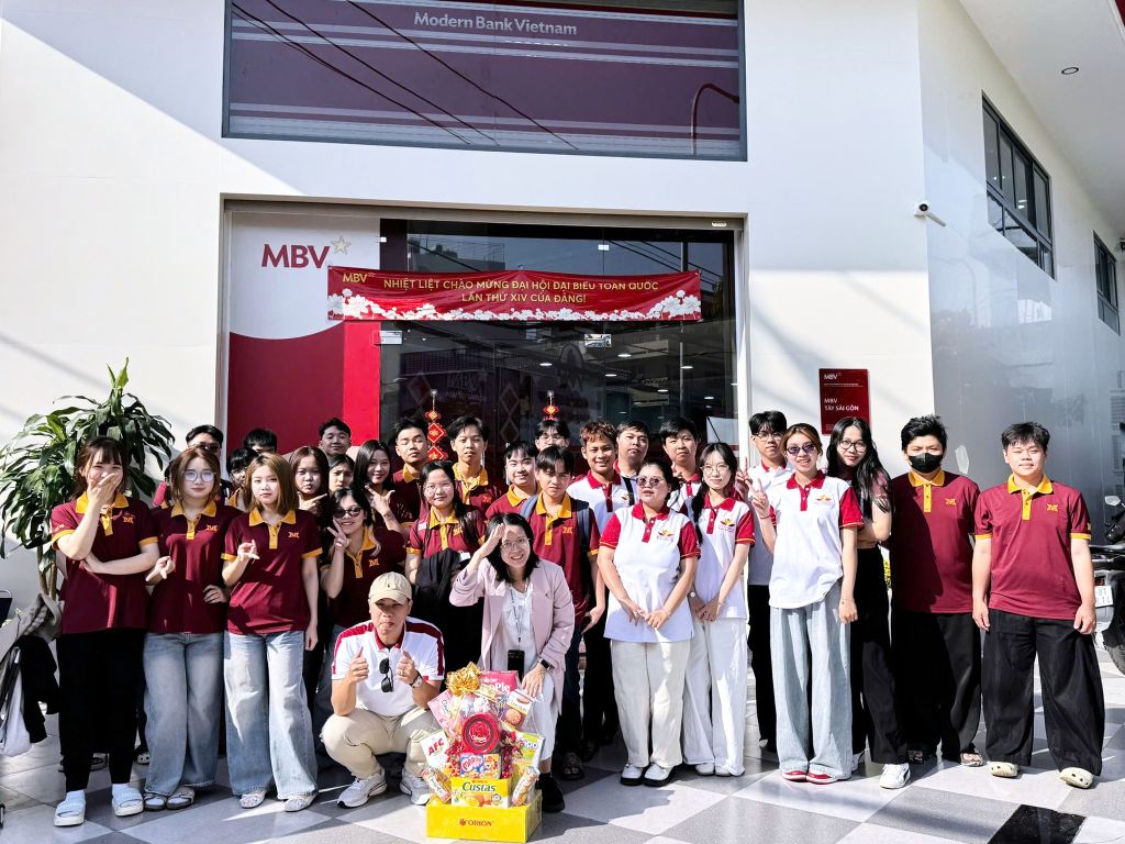 Một ngày trải nghiệm tại ngân hàng MBV – chi nhánh tây Sài gòn của MITers có gì?