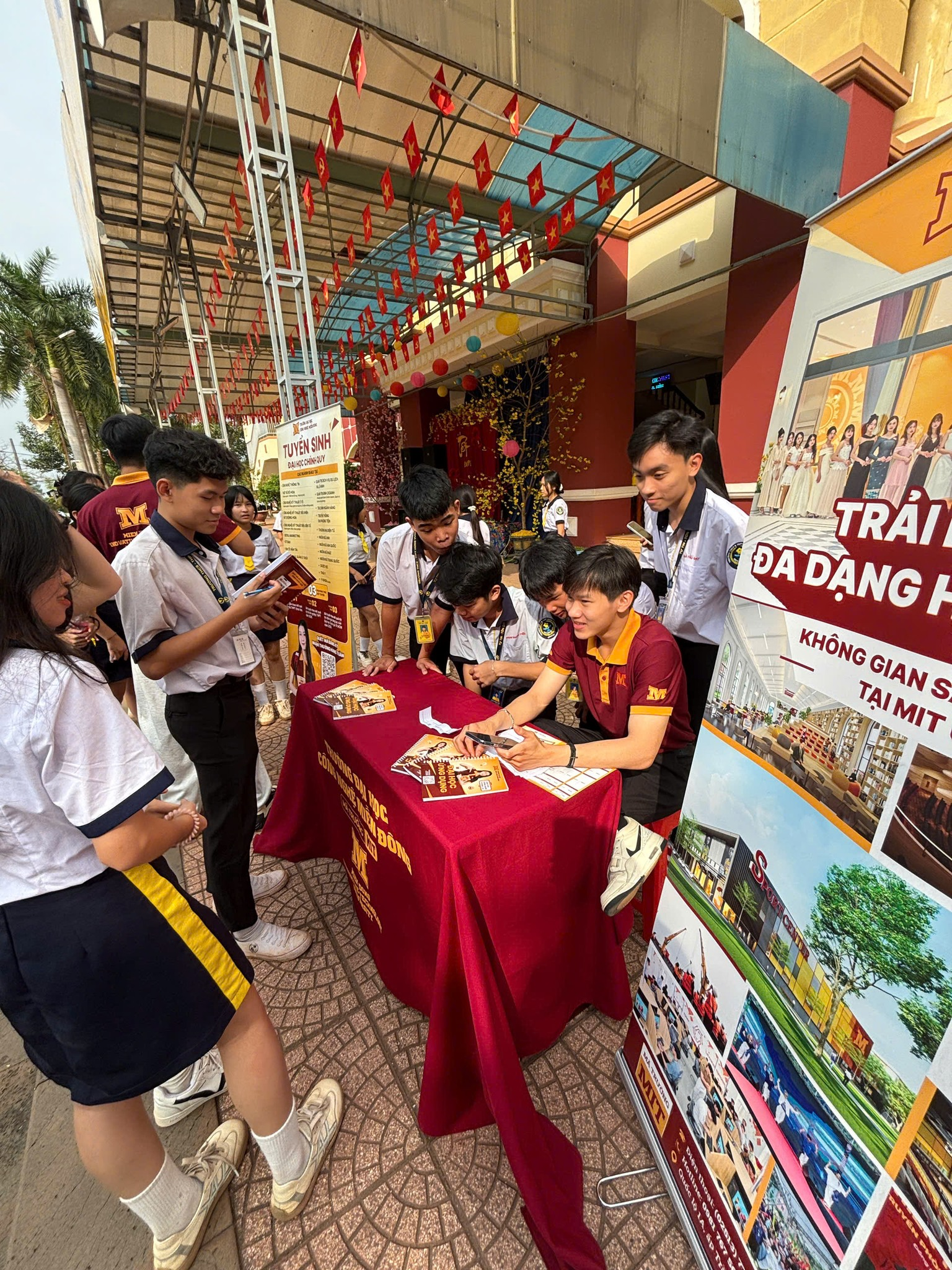 Tuyển sinh 2026 – Ngành công nghệ kỹ thuật ô tô MIt Uni.