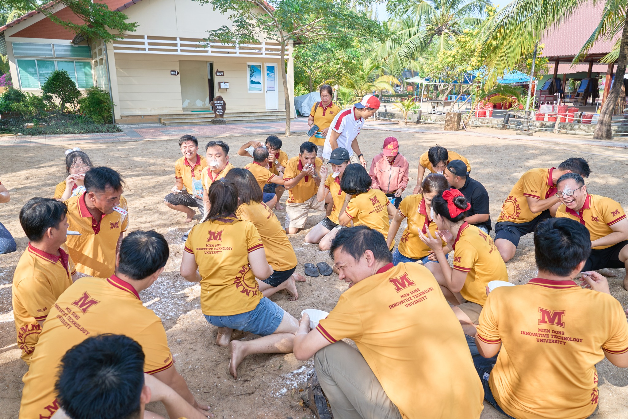 MIT Uni. Trip & year end party "one mit – one heart – one future"