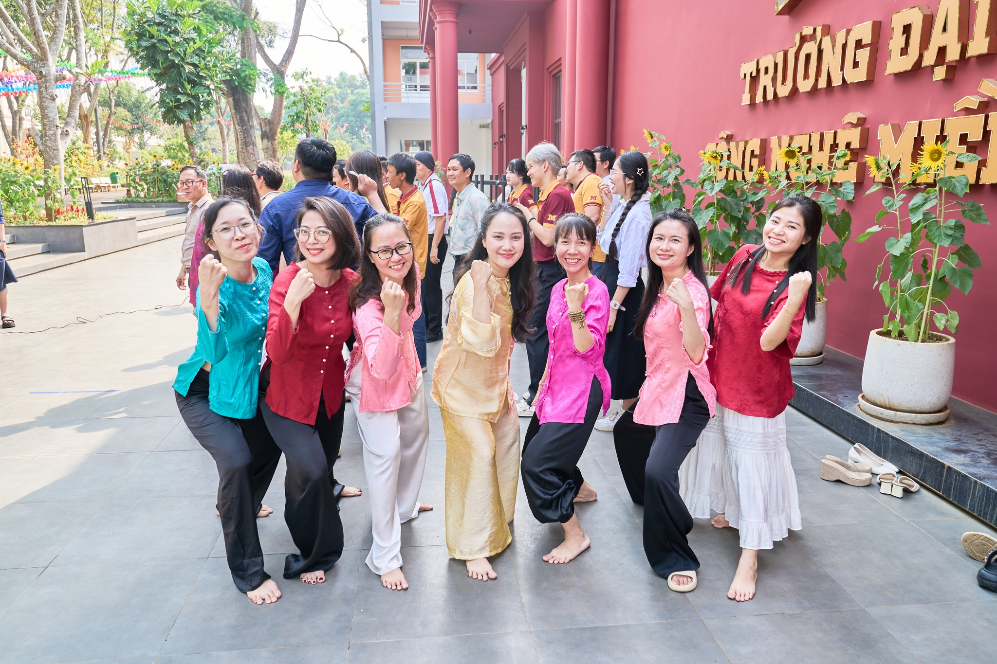 ngày hội Văn hóa Dân gian & “Bữa cơm Tất niên Công đoàn” – Tết bính ngọ 2026 4 ngày hội Văn hóa Dân gian & “Bữa cơm Tất niên Công đoàn” – Tết bính ngọ 2026