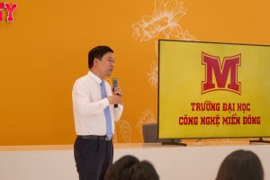 Học sinh Trường THPT Trần Văn Long (Vĩnh Long) tham quan, trải nghiệm tại MIT Uni.