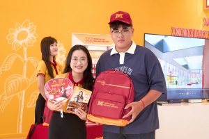 Học sinh Trường THPT Trần Văn Long (Vĩnh Long) tham quan, trải nghiệm tại MIT Uni.