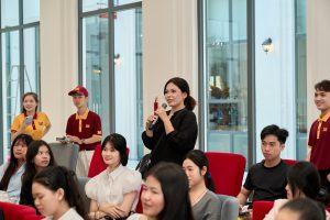 Học sinh Trường THPT Trần Văn Long (Vĩnh Long) tham quan, trải nghiệm tại MIT Uni.