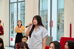 Học sinh Trường THPT Trần Văn Long (Vĩnh Long) tham quan, trải nghiệm tại MIT Uni.