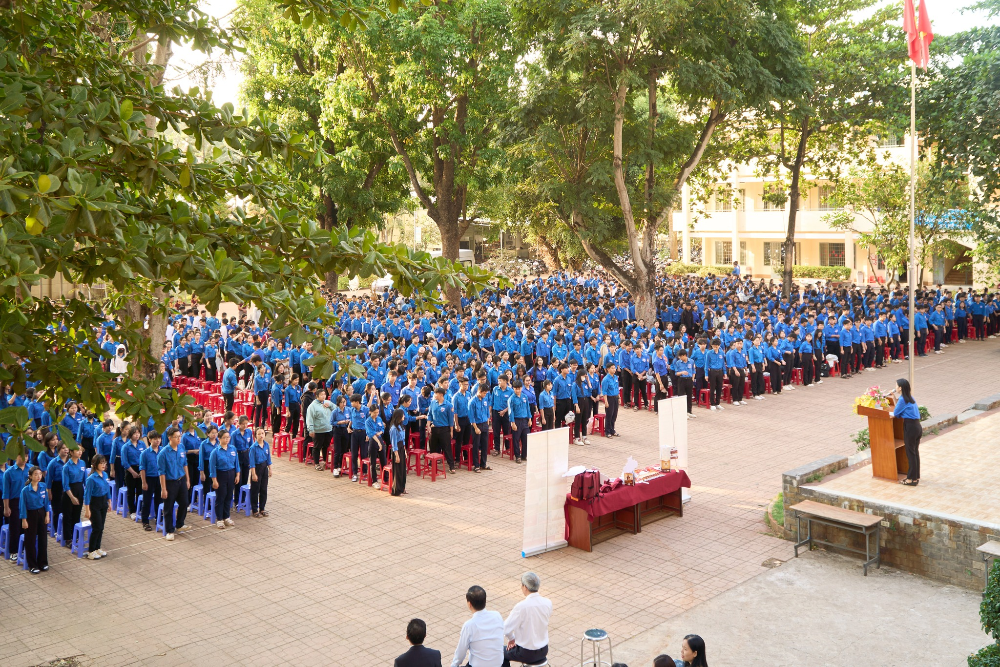 Team Tuyển sinh MIT Uni. đã đổ bộ Trường THPT Xuân Lộc 5 Team Tuyển sinh MIT Uni. đã đổ bộ Trường THPT Xuân Lộc