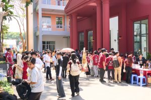 Hơn 600 học sinh đến từ 6 trường THPT/Trung tâm tại Đồng Nai tham gia MIT Uni. Campus Tour