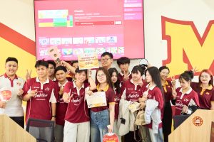 Hơn 600 học sinh đến từ 6 trường THPT/Trung tâm tại Đồng Nai tham gia MIT Uni. Campus Tour