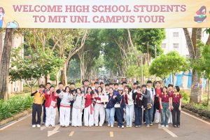 Hơn 600 học sinh đến từ 6 trường THPT/Trung tâm tại Đồng Nai tham gia MIT Uni. Campus Tour