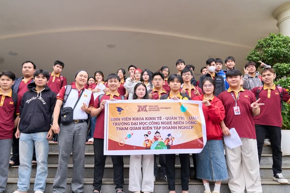 MIT ON TOUR: HÀNH TRÌNH "CHẠM" THỰC TẾ - MỞ LỐI TƯƠNG LAI TẠI CÔNG TY AJINOMOTO VN