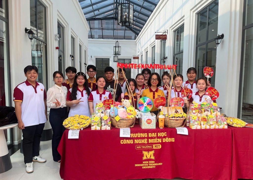 🔴 [TRỰC TIẾP] KHÔNG KHÍ BÙNG NỔ TẠI MIT UNI. CAMPUS TOUR 2026: “ĐỒNG HÀNH CÙNG CON - CHỌN NGÀNH CHỌN TRƯỜNG”