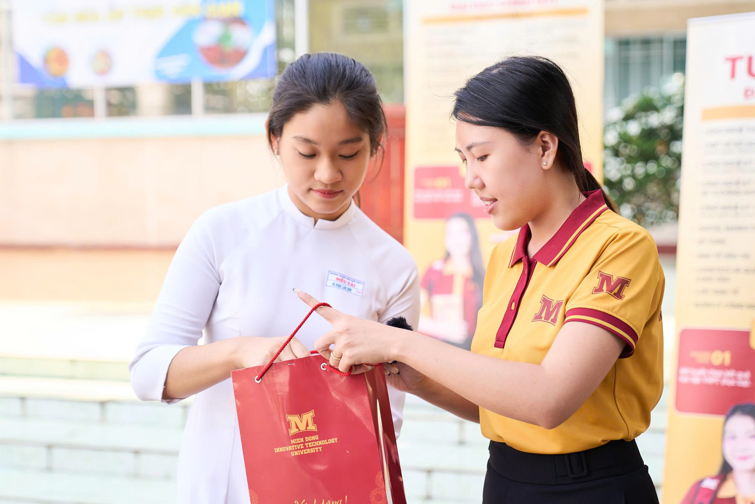 CHƯA BIẾT CHỌN NGÀNH GÌ? ĐỂ MIT UNI. "GỠ RỐI" GIÚP BẠN!