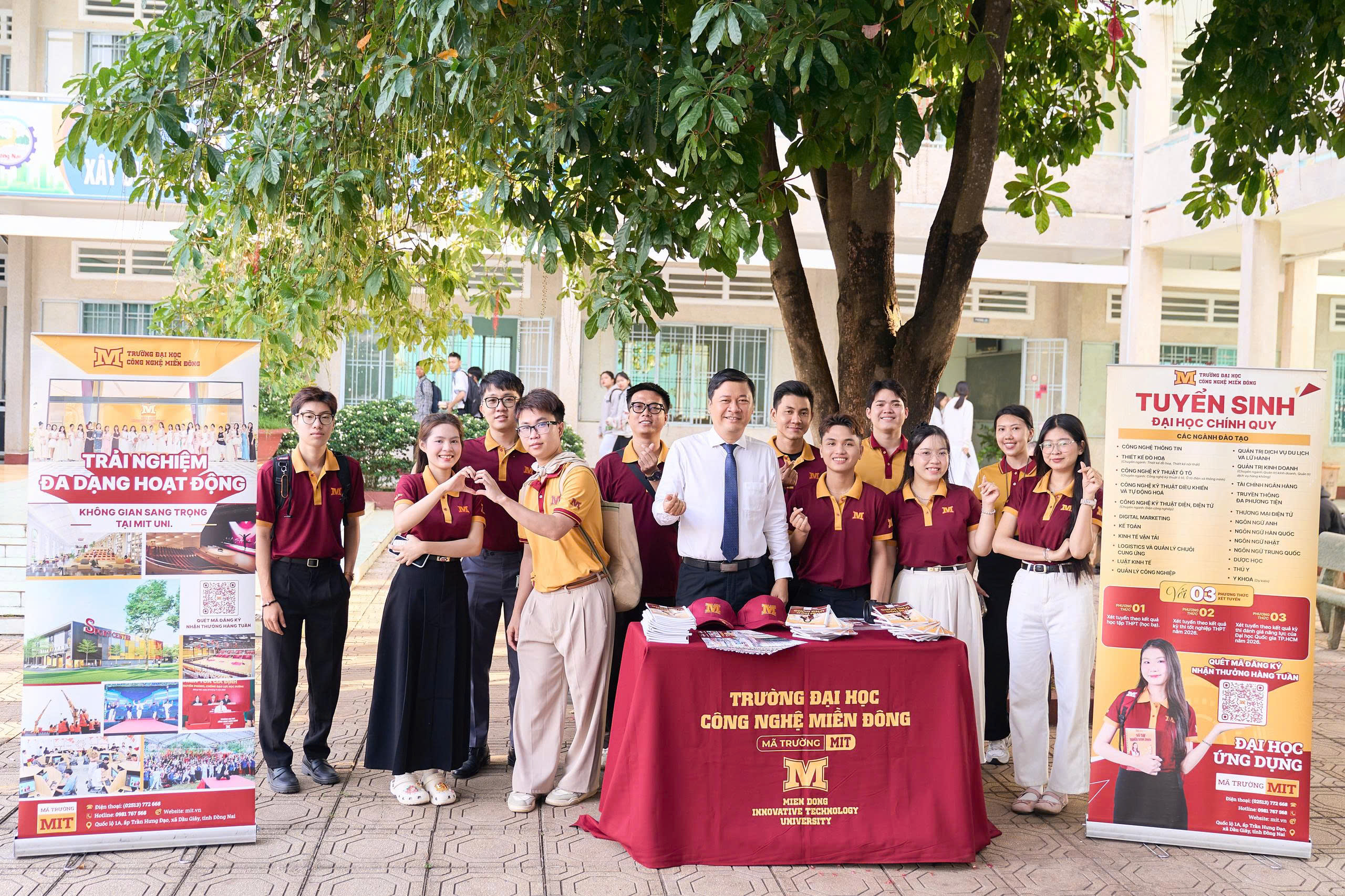 CHƯA BIẾT CHỌN NGÀNH GÌ? ĐỂ MIT UNI. "GỠ RỐI" GIÚP BẠN!