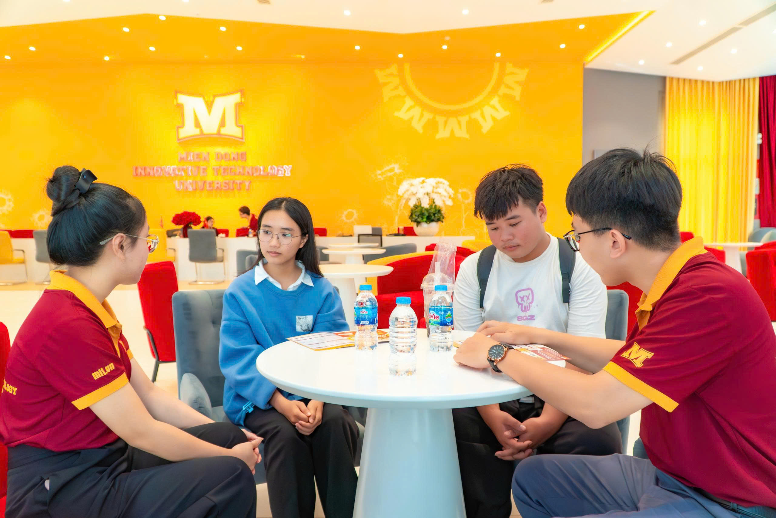 Cuối tuần không nghỉ – MIT Uni. sẵn sàng đón tiếp phụ huynh và sĩ tử 2k8!