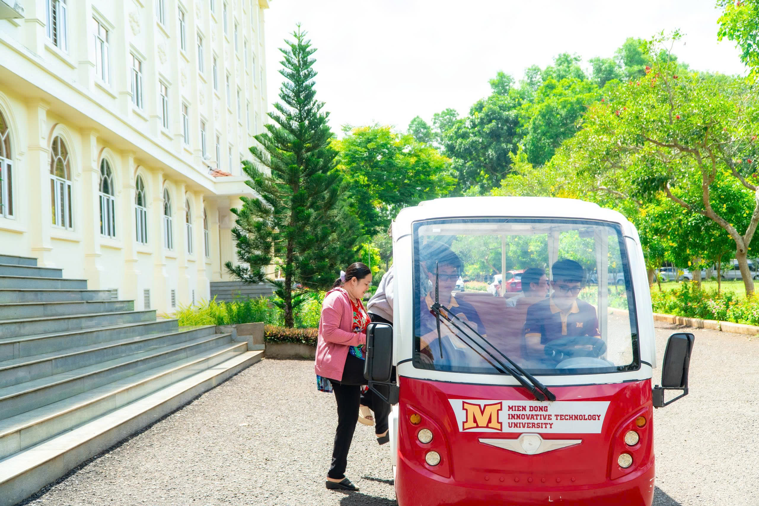 Cuối tuần không nghỉ – MIT Uni. sẵn sàng đón tiếp phụ huynh và sĩ tử 2k8!