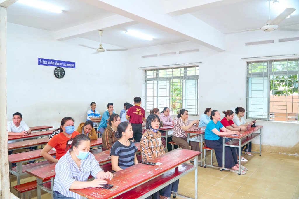 MIT Uni. đồng hành cùng Phụ huynh 2k8 THPT Dầu Giây trong giai đoạn "nước rút"