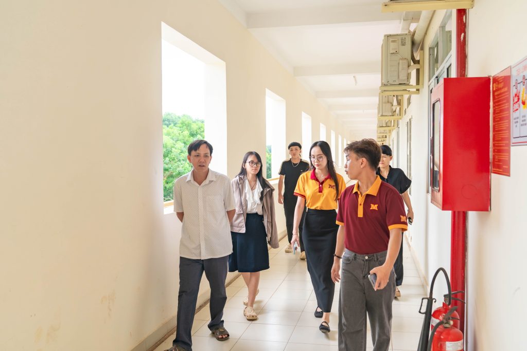 Cuối tuần 2k8 làm gì? Đến MIT Uni. nhận quà ngay!